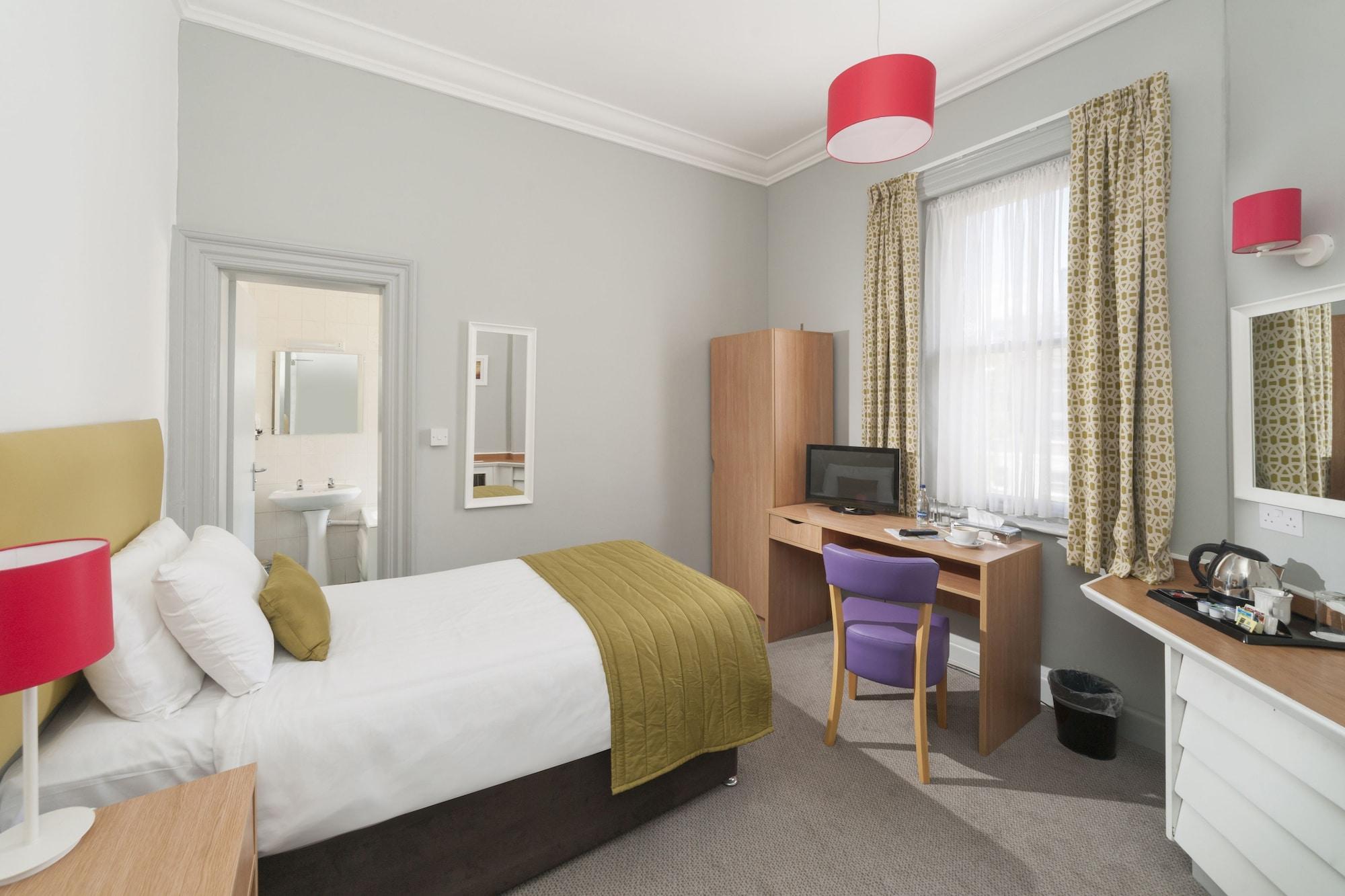 Imperial Hotel Tenby Bagian luar foto