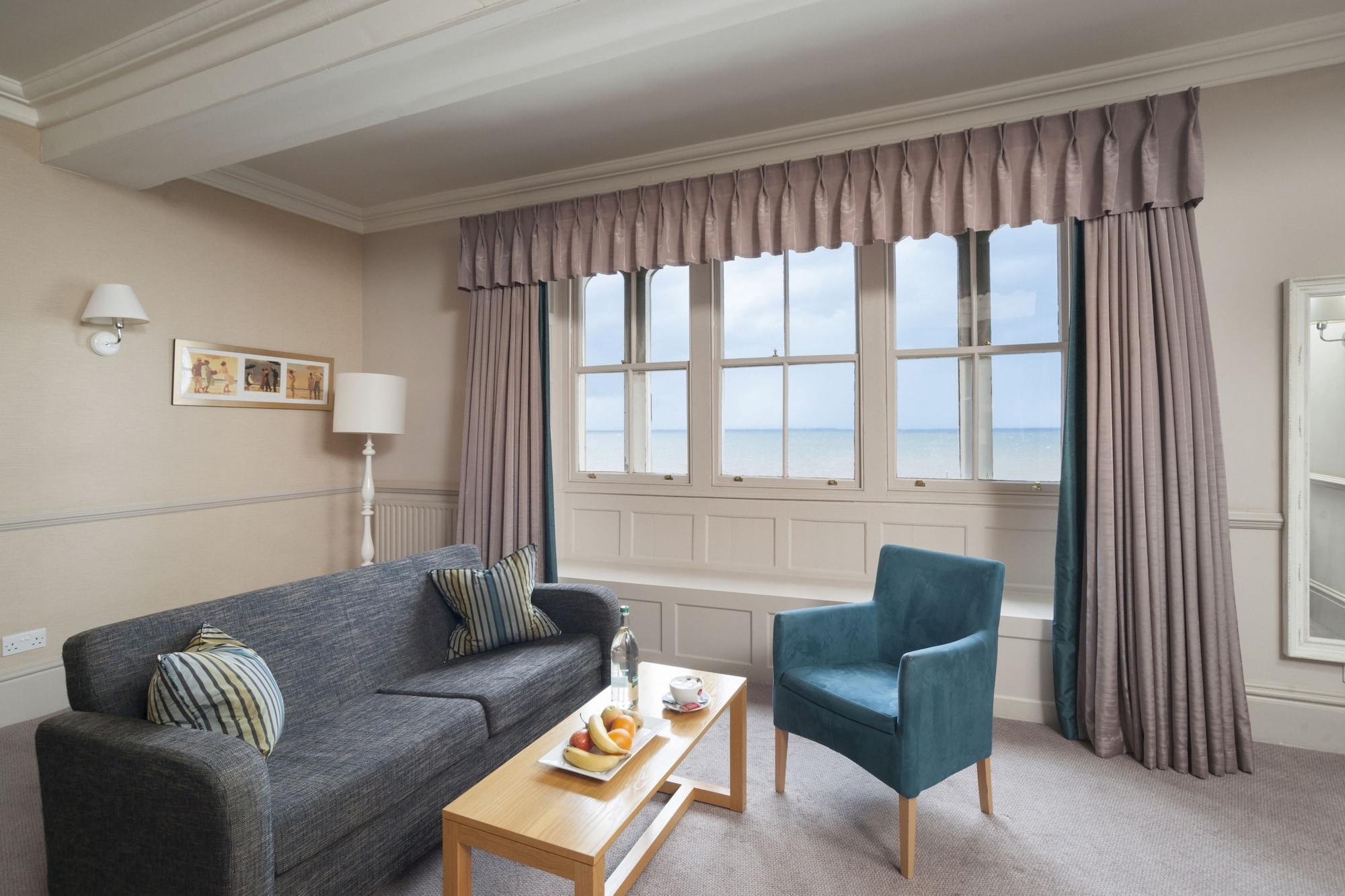 Imperial Hotel Tenby Bagian luar foto
