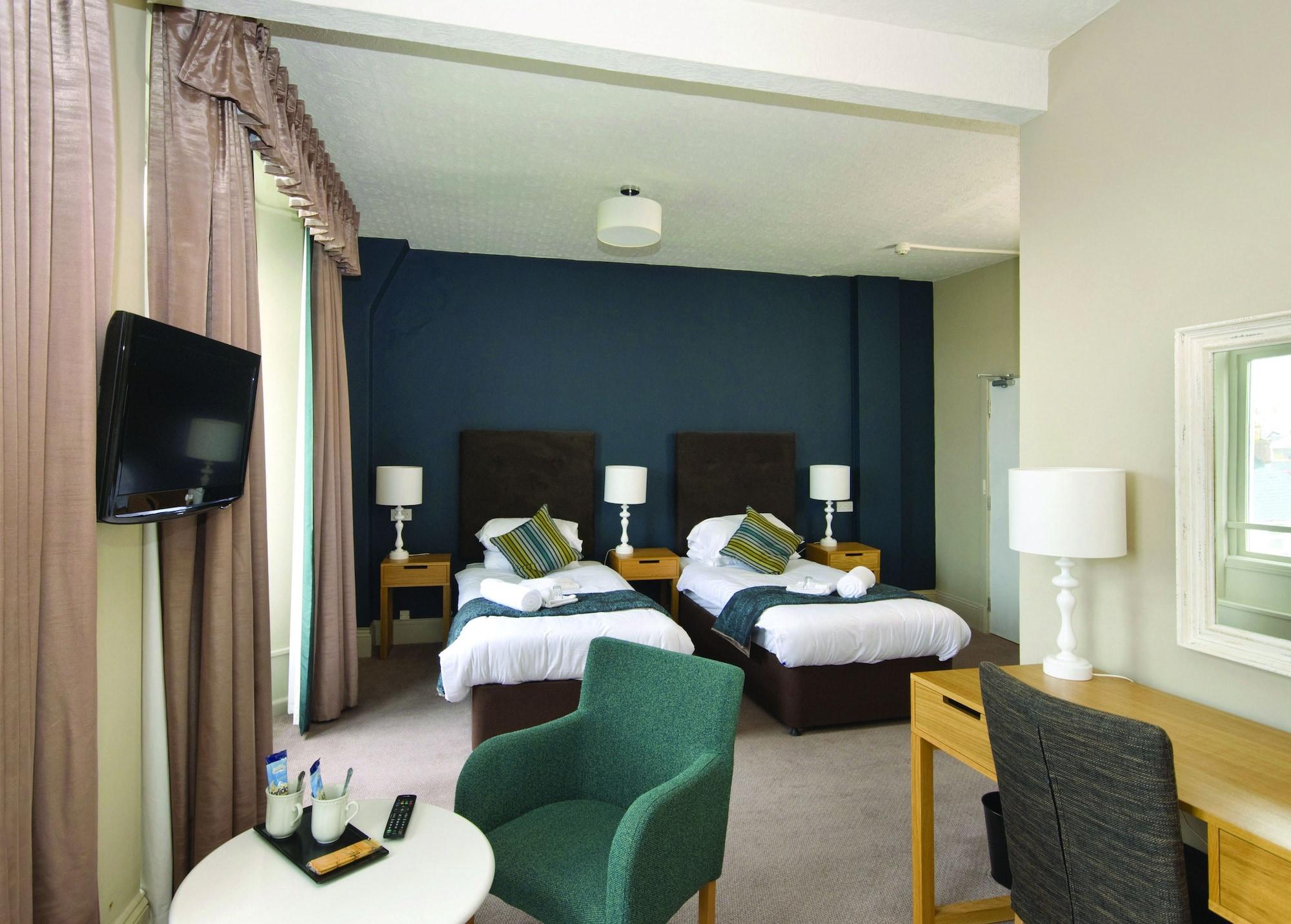 Imperial Hotel Tenby Bagian luar foto
