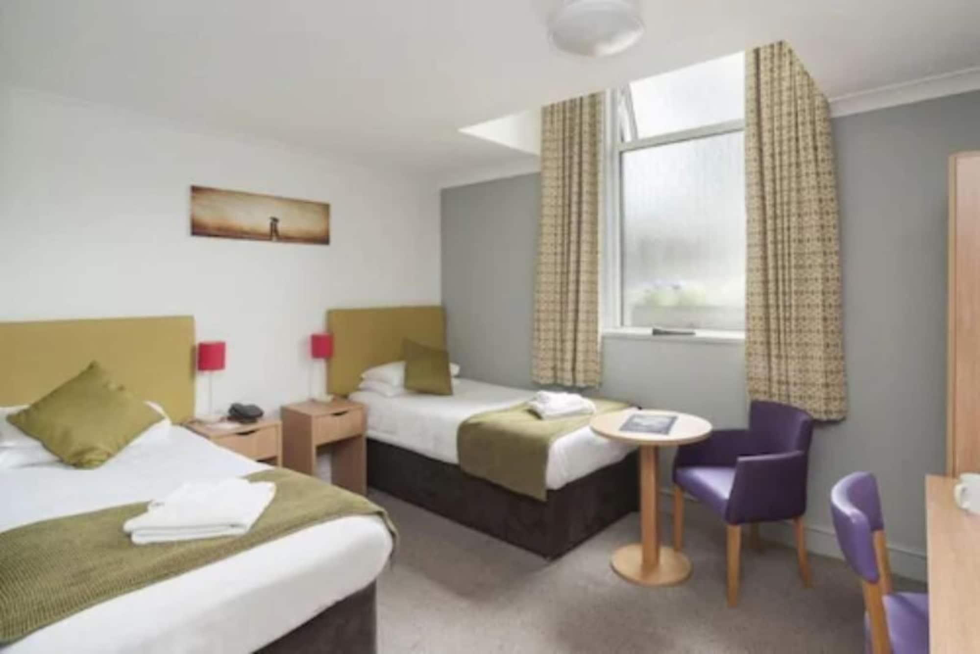 Imperial Hotel Tenby Bagian luar foto