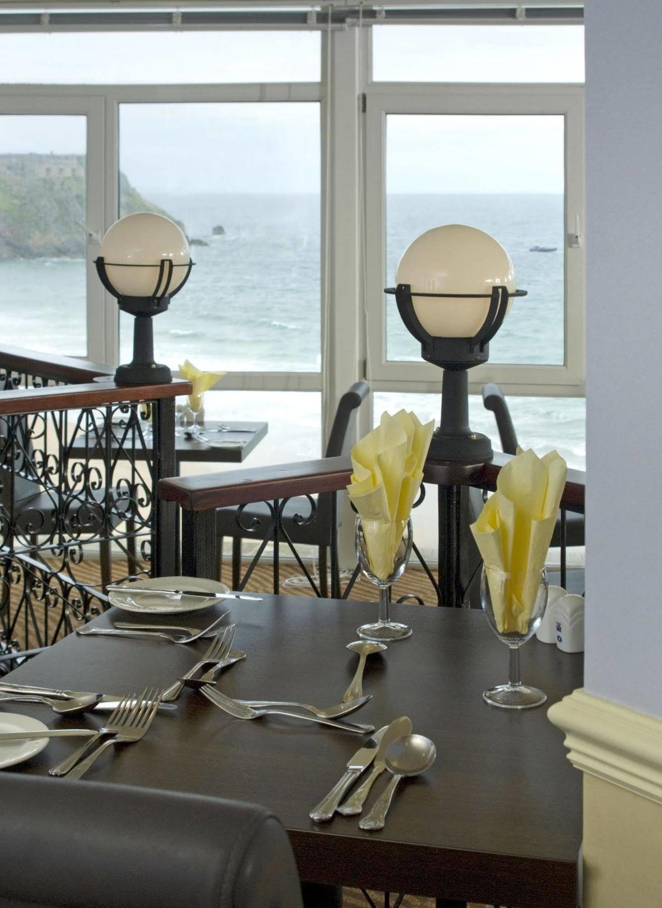 Imperial Hotel Tenby Bagian luar foto